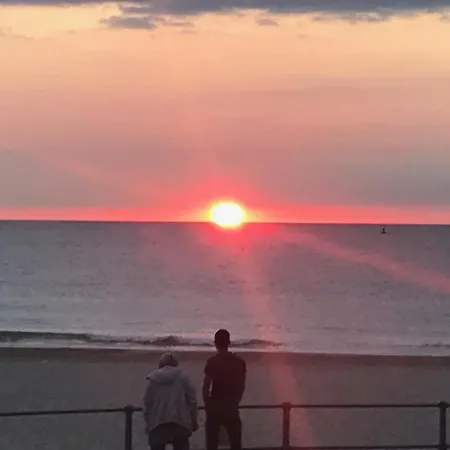 Residentie Hydro Palace, Zeedijk 250! דירה