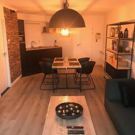 Residentie Hydro Palace, Zeedijk 250! * אוסטנדה