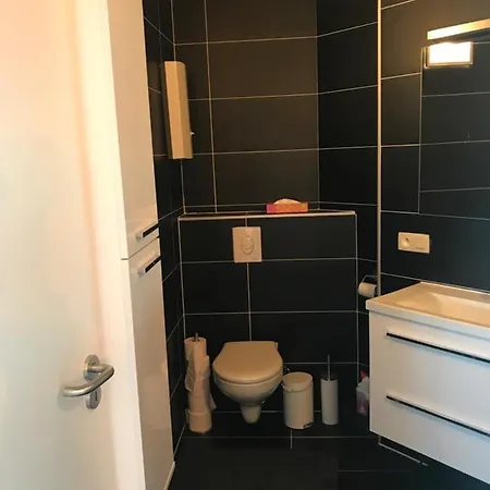 아파트 Residentie Hydro Palace, Zeedijk 250! *