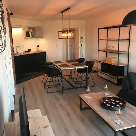 Residentie Hydro Palace, Zeedijk 250!